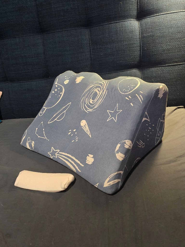 Vonu Burplee Lounger Pillow With Burp Booster